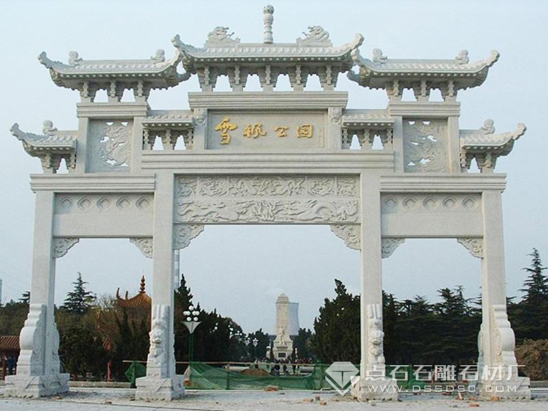 三門七樓景區(qū)石牌樓