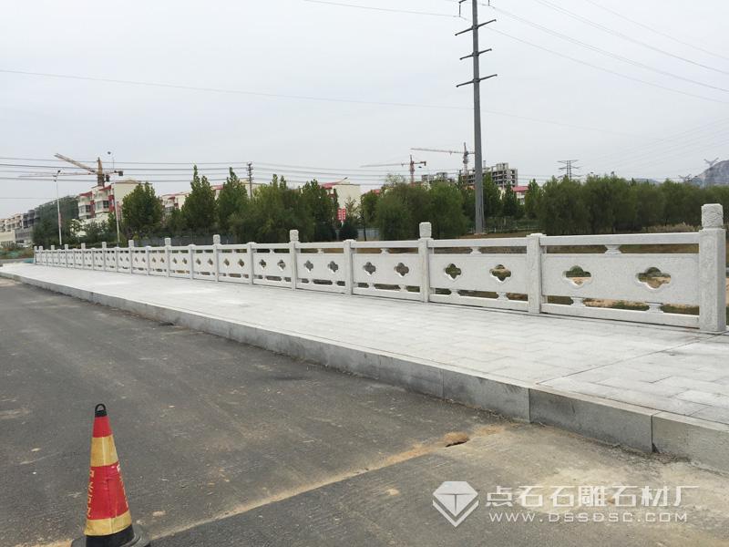 芝麻白欄桿 芝麻白河道石欄桿