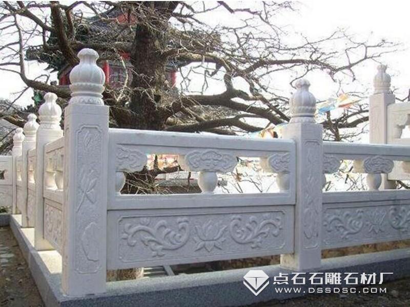 漢白玉欄桿