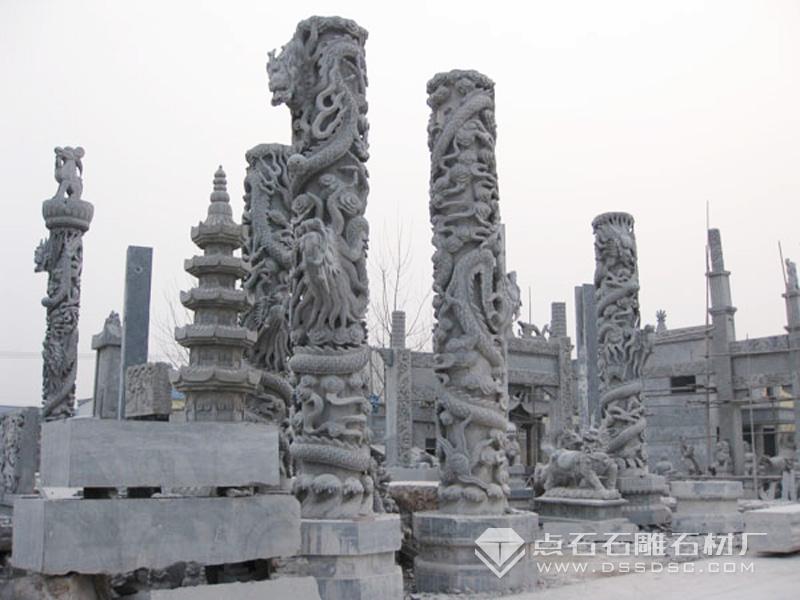 石雕龍柱 石雕龍柱